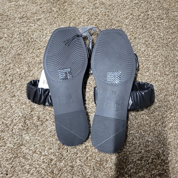 Women memory foam sandals size 7 wide - Picture 3 of 3